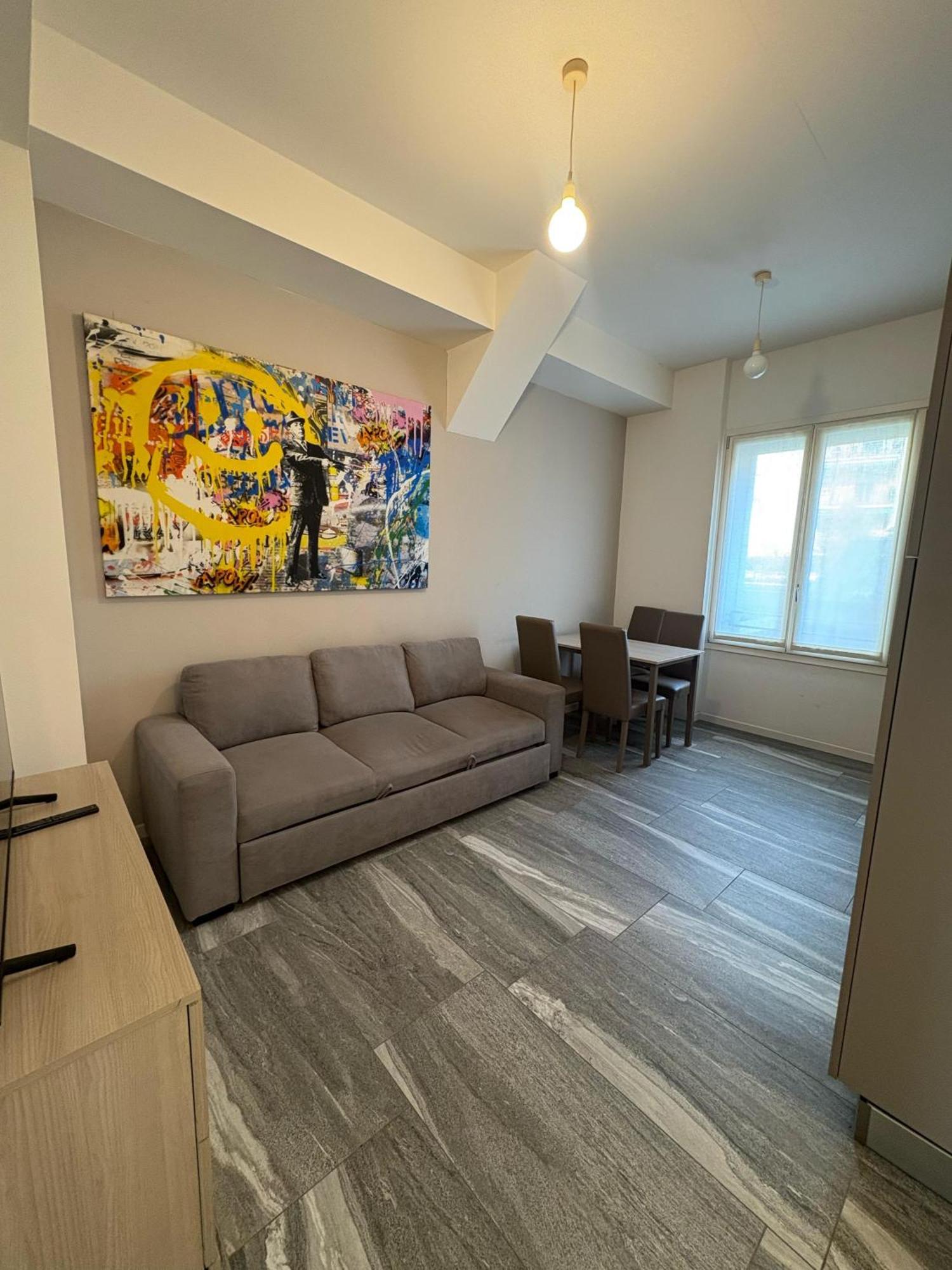 Essential Apartment Sesto San Giovanni Exterior foto