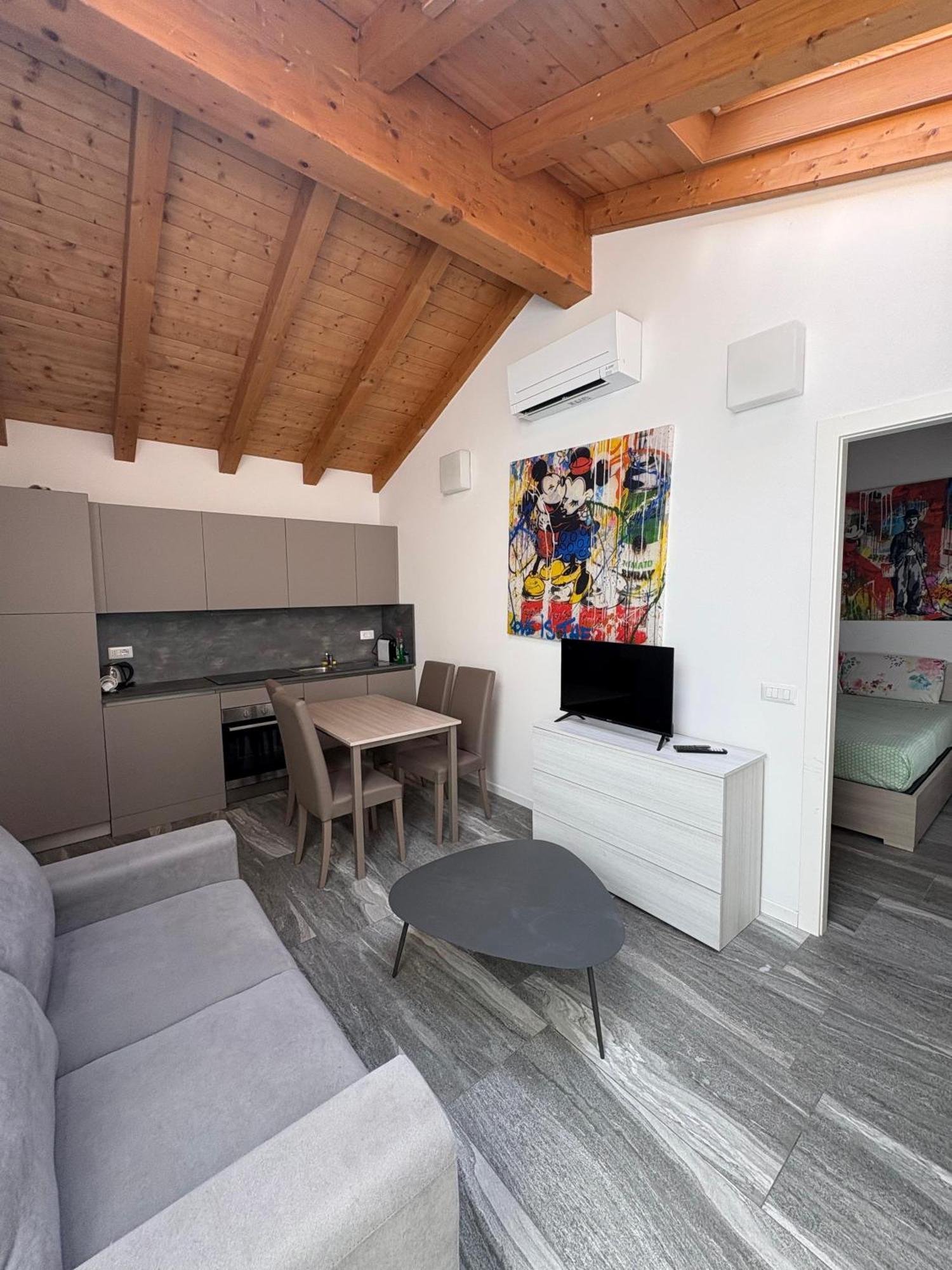 Essential Apartment Sesto San Giovanni Exterior foto